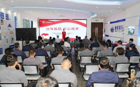Nghệ thuật truyền thống qua hàng thế hệ, âm thanh thời đại xây dựng tương lai – Cuộc thi diễn văn chủ đề “Hàng trăm năm Hằng Cơ, Tinh thần thợ thủ công kiến tạo ước mơ” trong sự kiện “Tháng Năm Đỏ” của Hằng Cơ đã kết thúc thành công tốt đẹp